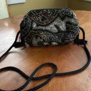 Small ladies beaded and sequined evening bag 7 inches x5 inches